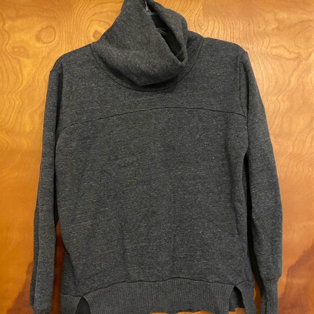 ALO Yoga turtleneck sweater
